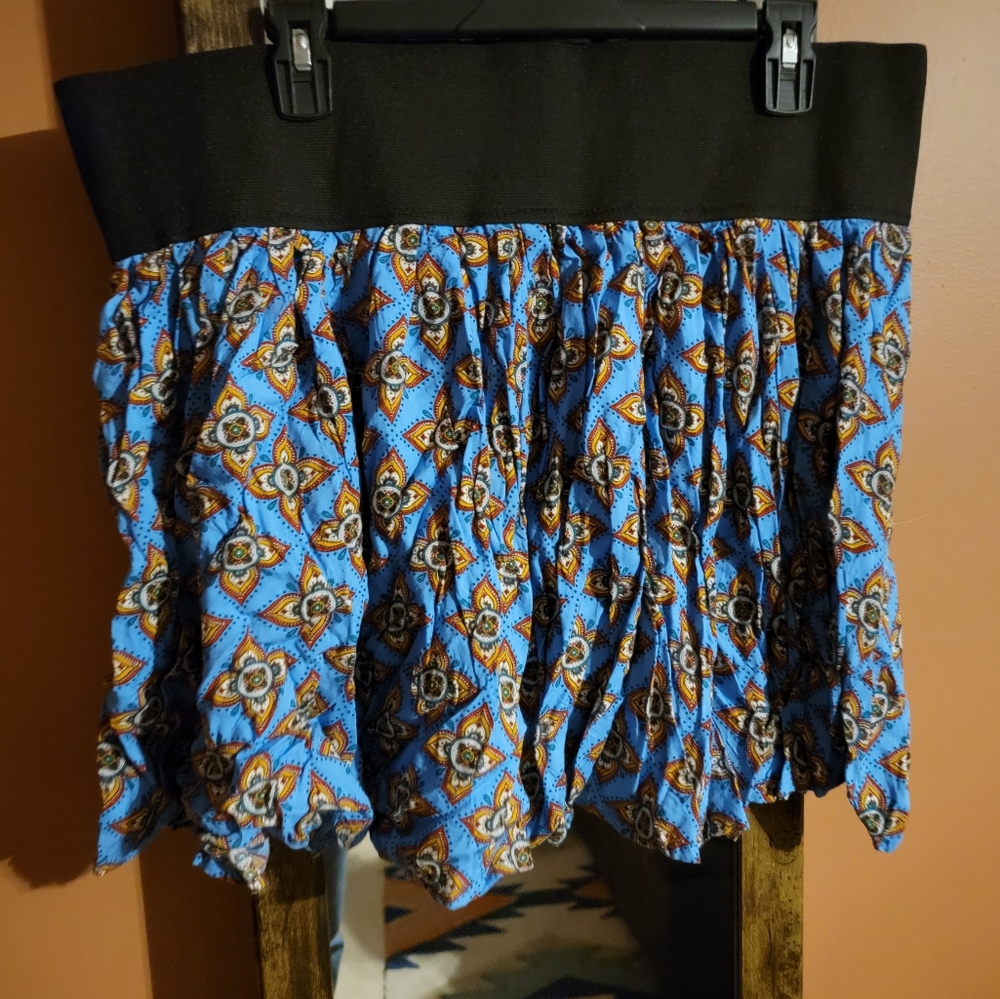 Mumtum skirt
